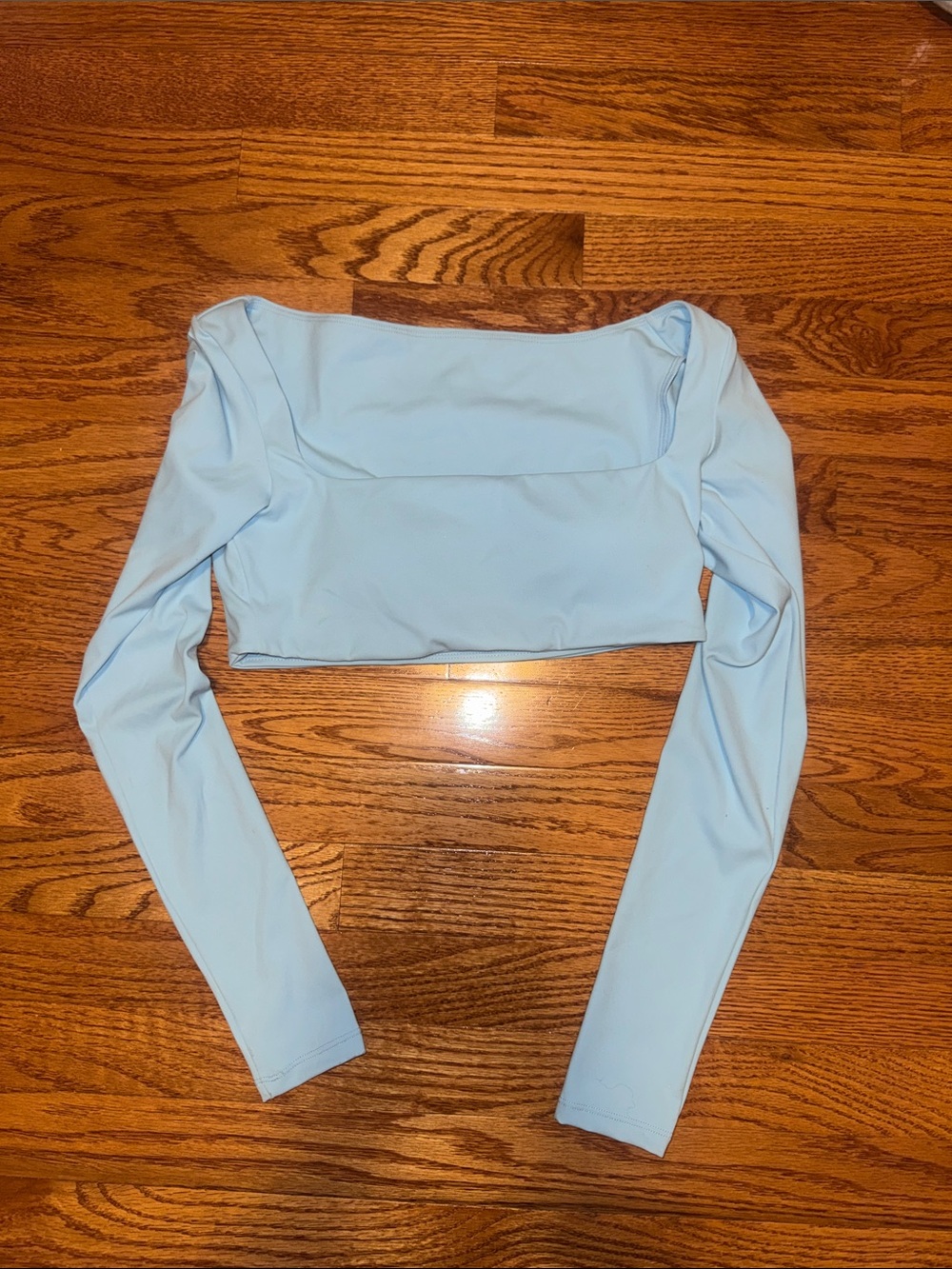 Baby blue workout crop top